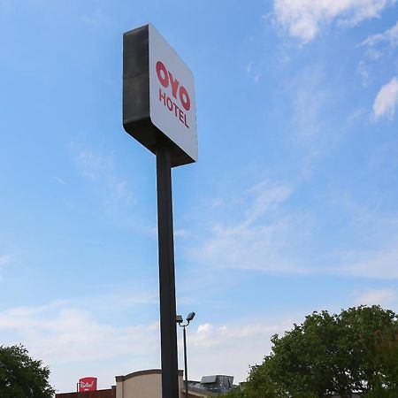 Oyo Hotel Texarkana Trinity Ar Hwy I-30 Esterno foto